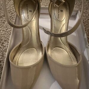 Bandolino Women's Beige Heels